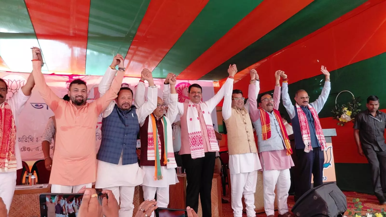 ‘Leadership not occasional visits’: Fadnavis targets Gaurav Gogoi in Jorhat ‘Leadership not occasional visits’: Fadnavis targets Gaurav Gogoi in Jorhat