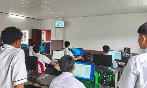 Computer Shiksha Breaks New Ground with Free  AI Video Courses in English & Hindi
