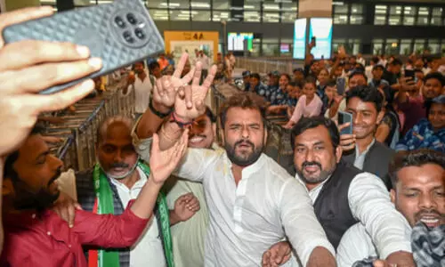 ​Muzaffarpur: Lathi-charge at Khesari Lal Yadav event as crowd goes out of control