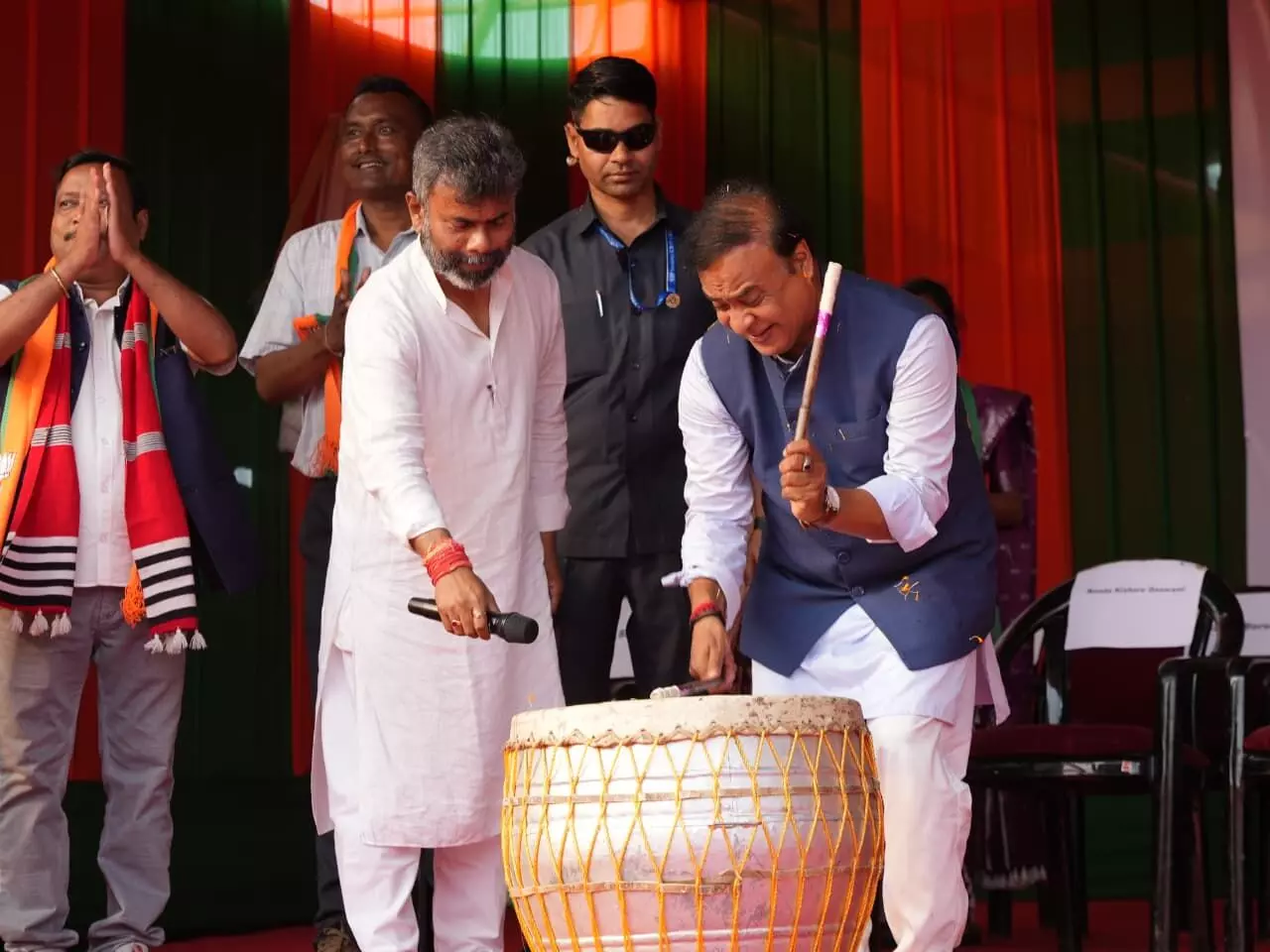 ‘See Assam’s progress’: CM welcomes Soren; JMM pulls 13,000 at Biswanath rally ‘See Assam’s progress’: CM welcomes Soren; JMM pulls 13,000 at Biswanath rally