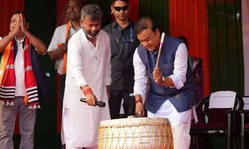 ‘See Assam’s progress’: CM welcomes Soren; JMM pulls 13,000 at Biswanath rally