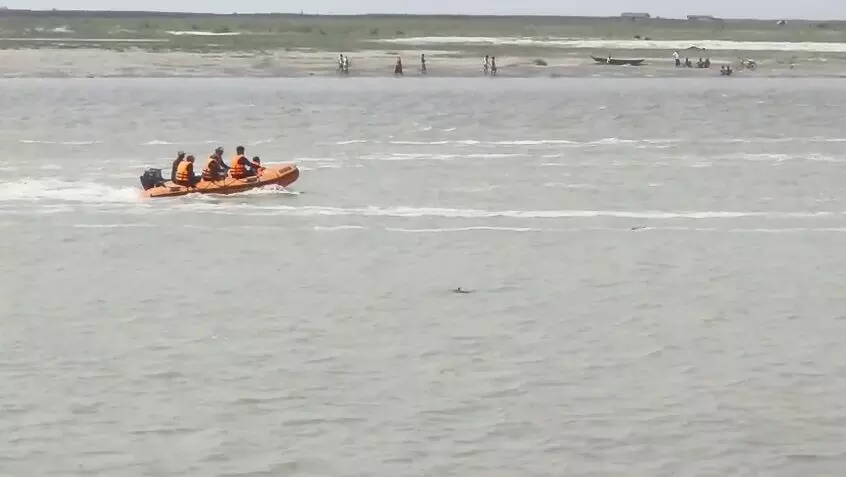 Three missing as boat capsizes in Morigaon; rescue operations underway