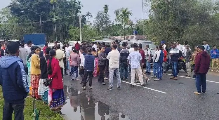 Poll violence erupts in Dibrugarh’s Khowang, BJP-AJP trade charges