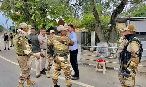 Imphal lawyer attempts self-immolation over Bishnupur blasts; police intervene