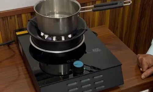 Union Minister Pralhad Joshi advocates Solar-powered electric stoves to slash LPG bills