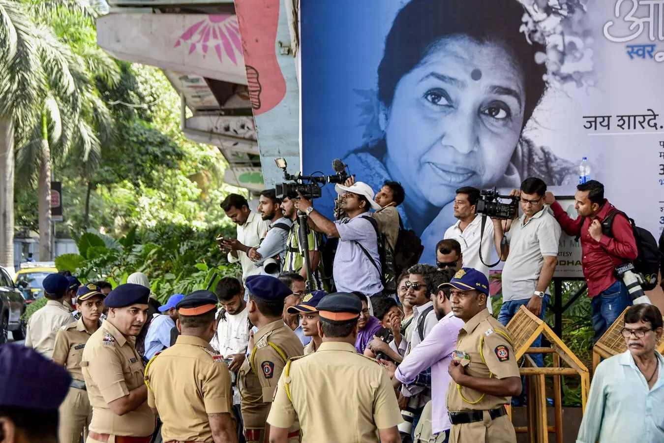 Asha Tai’s last journey: Thousands turn up to honour the timeless voice
