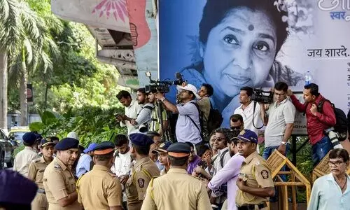 Asha Tai’s last journey: Thousands turn up to honour the timeless voice