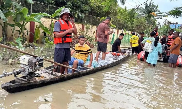 Unable to join flood relief, GU student builds website linking aid, survivors