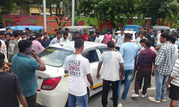 Guwahati cab drivers withdraw strike after govt issues notices to aggregators
