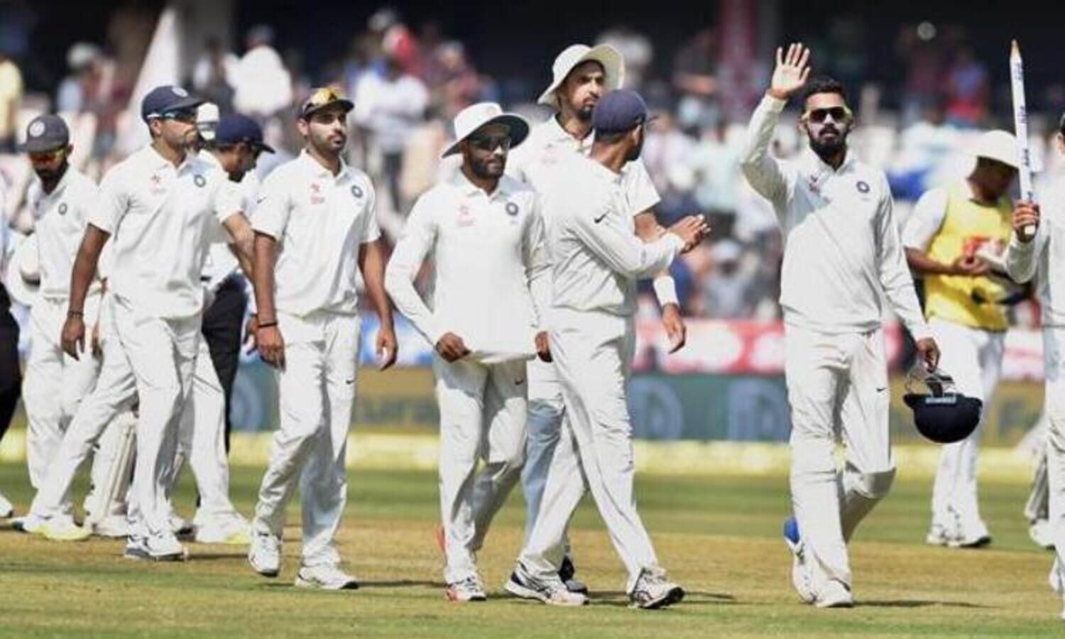 India win toss, elect to bat; Axar Patel to debut