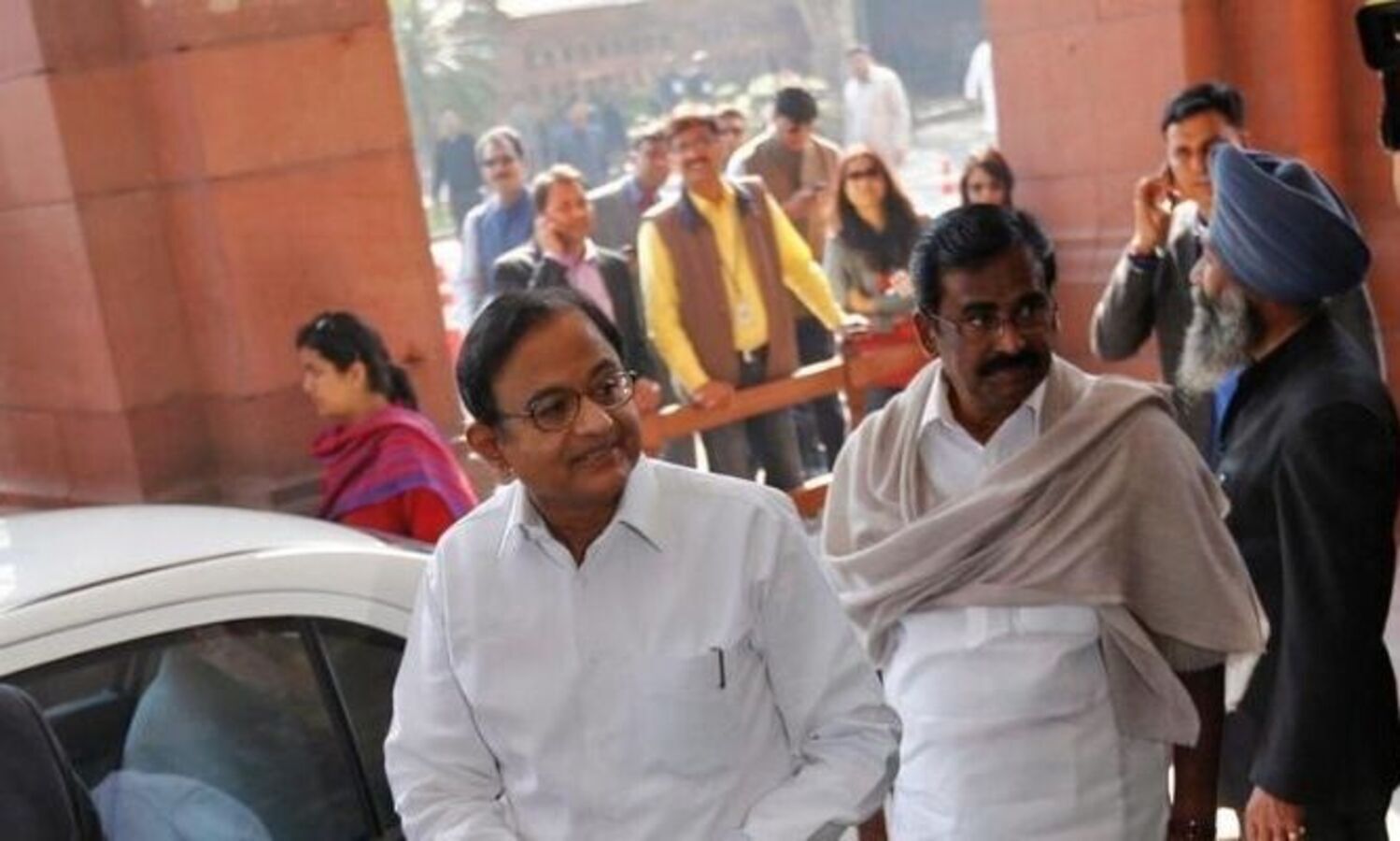 Chidambaram takes swipe at government over Economic Survey