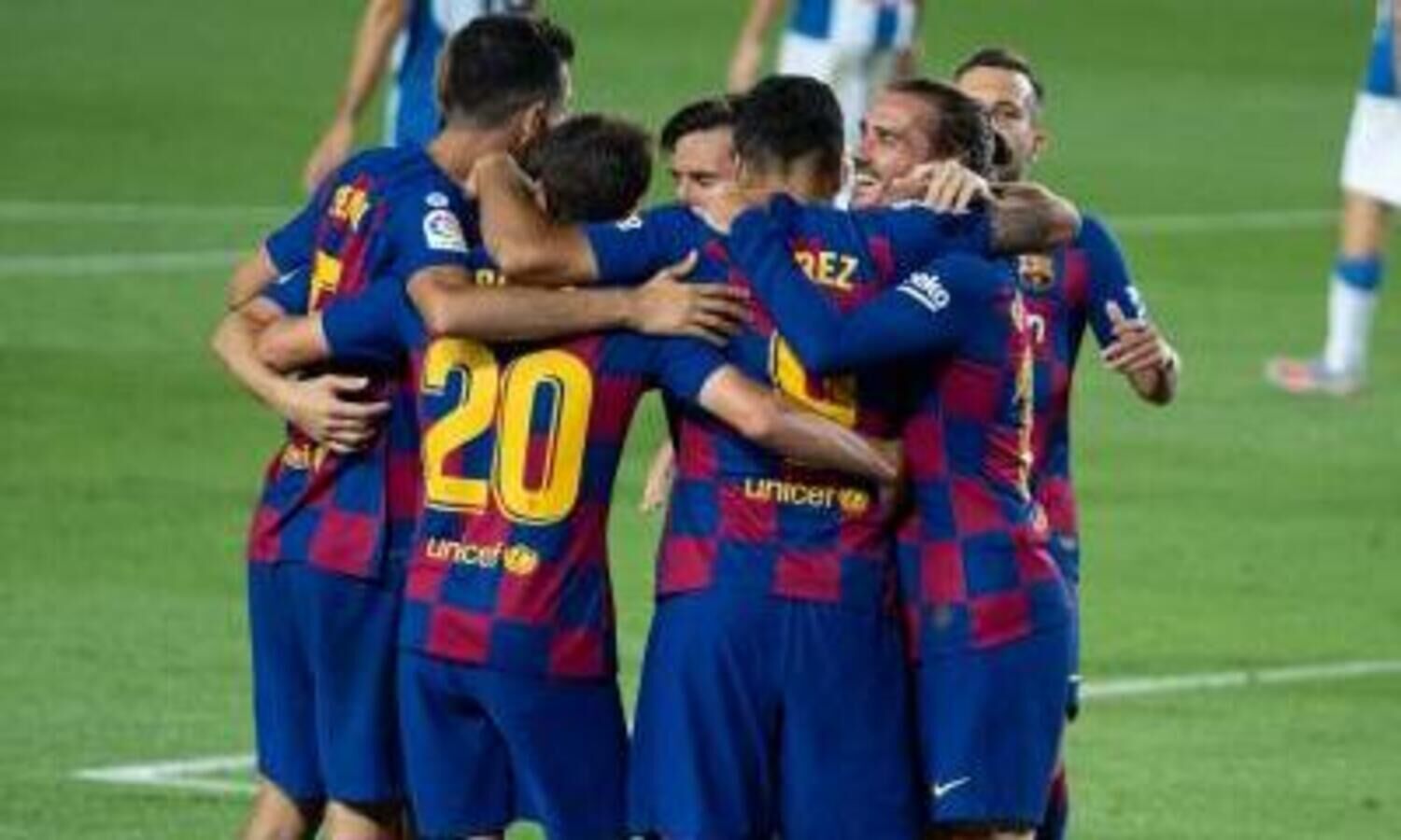 Barca come from 2 goals down to reach cup final