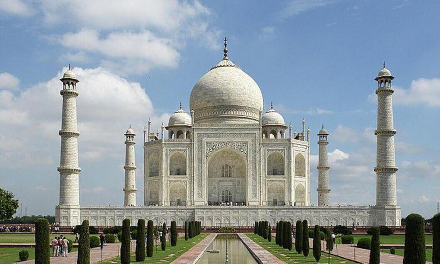 Taj Mahal vacated after hoax bomb call