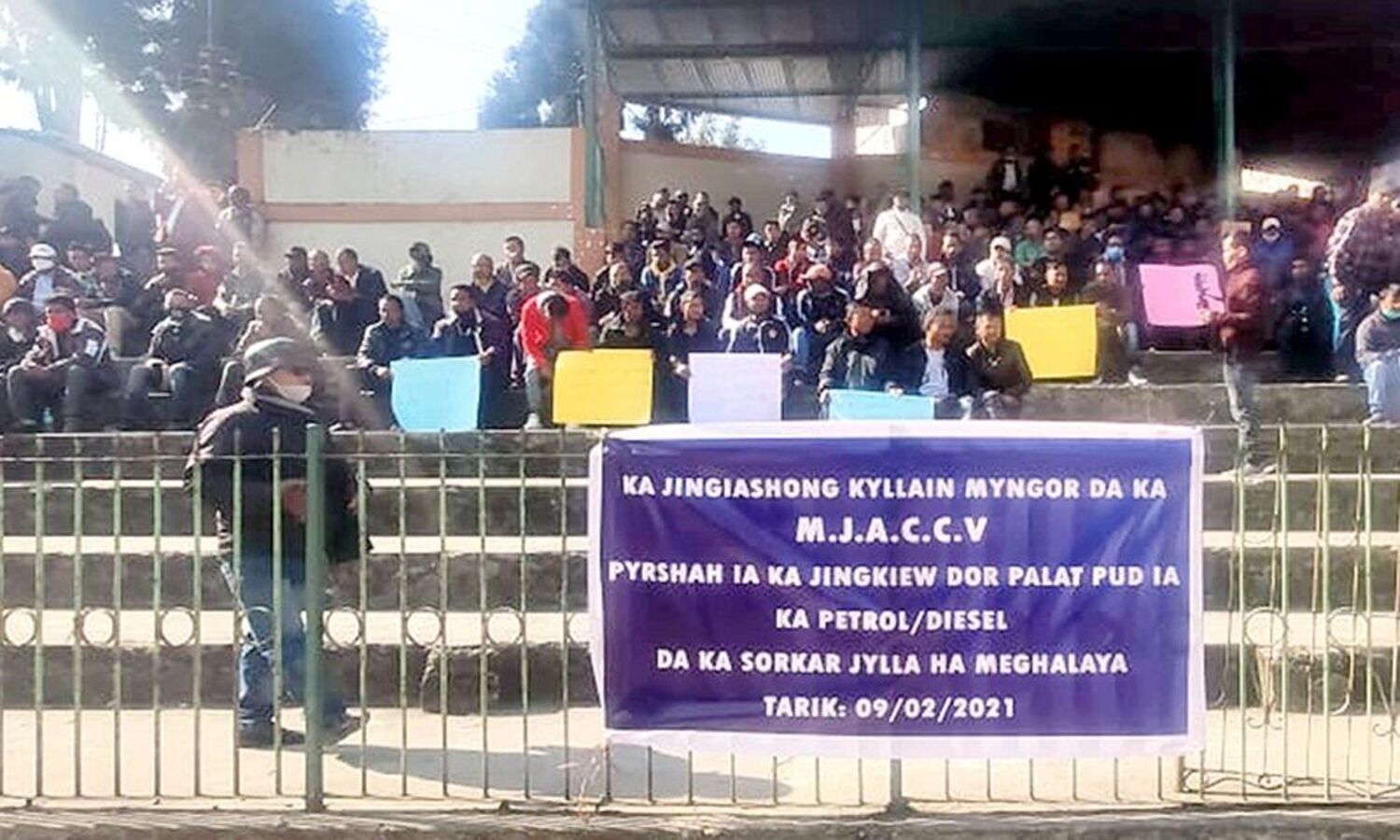 Meghalaya taxi operators demand further reduction of fuel prices