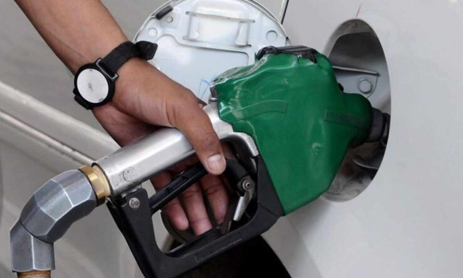 Prices of petrol, diesel, liquor slashed in Assam