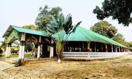 DESTINATIONS - Off the beaten trail