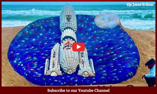 Sand artist creates sculpture of Chandrayaan 3 with 500 steel bowls